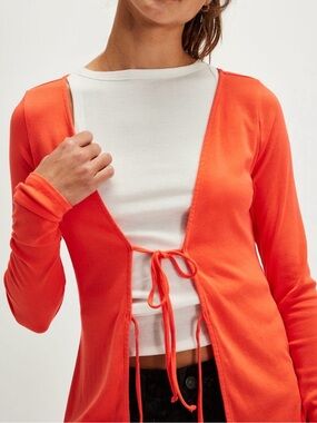 NWT Nadia Cardigan Tie Front Cherry Tomato Red Lightweight Cardigan Large